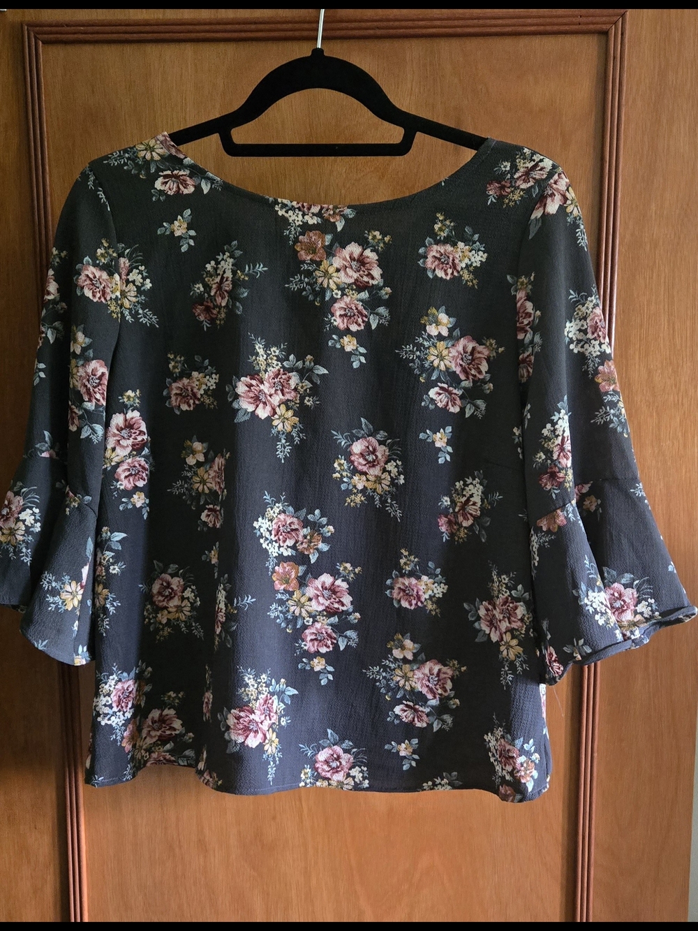 Iris Floral Scoop Neck Textured Top